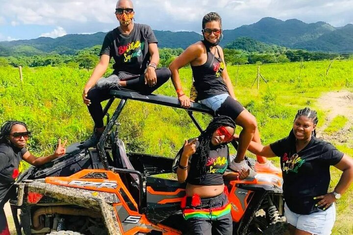 Jamaica: Hestetur, ATV og bambusrafting-tur i Ochos Rios