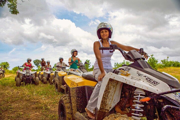 Jamaica: Hestetur, ATV og bambusrafting-tur i Ochos Rios