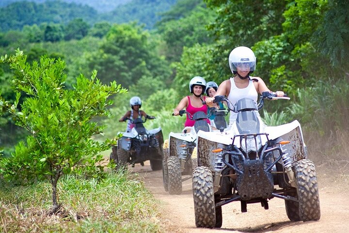 Jamaica: Hestetur, ATV og bambusrafting-tur i Ochos Rios