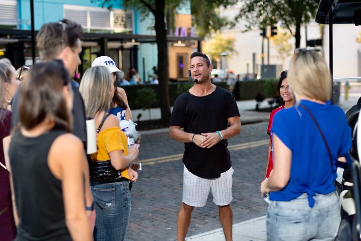 Geführte Besichtigungstour durch St. Pete im Deluxe-Golfwagen mit Straßenzulassung