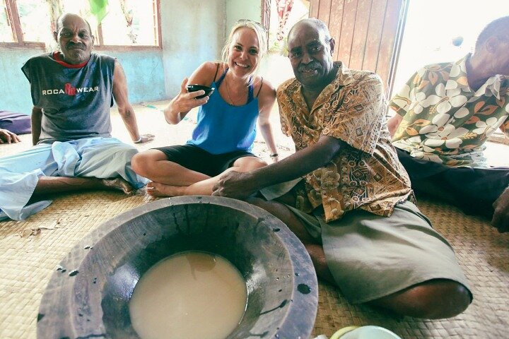 Fiji Adventure: Tour combinado de senderismo en cascada y dunas de Biausevu