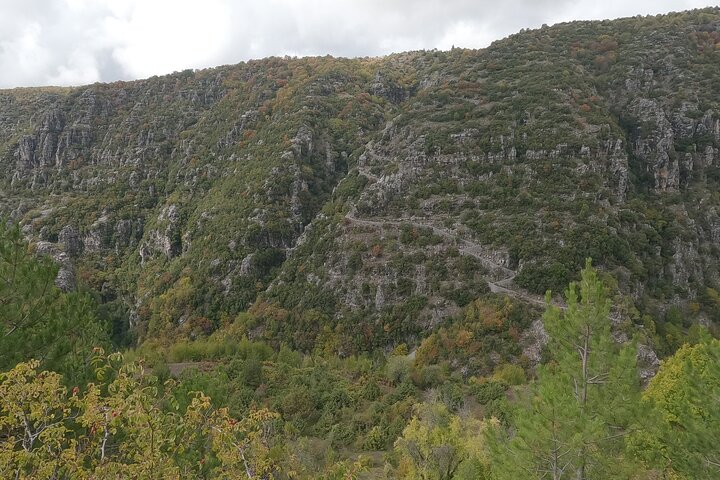 Wandel-, zwem- en sightseeingtour in het centrale Zagori-gebied