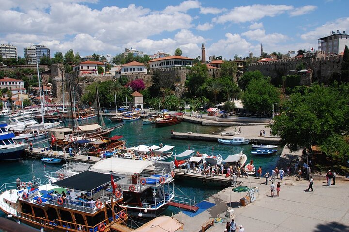 Antalya : Vieille ville, cascades en bateau et téléphérique