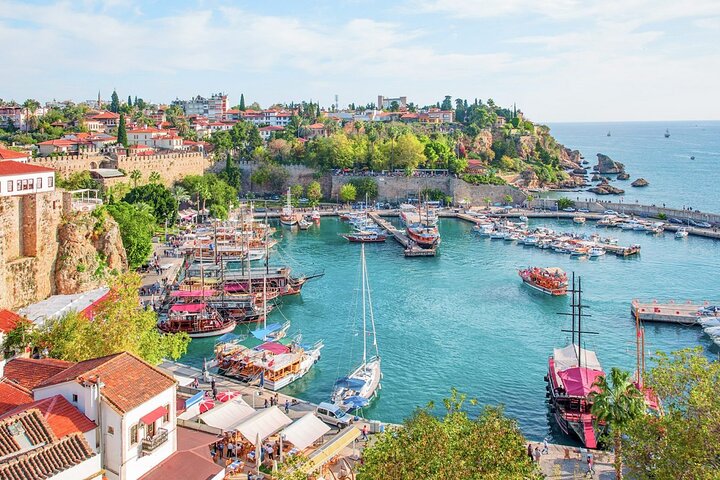 Antalya : Vieille ville, cascades en bateau et téléphérique