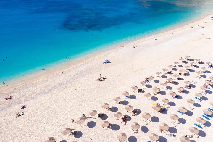 Tour dell'isola di Fiscardo e Assos con nuoto alla spiaggia di Myrtos