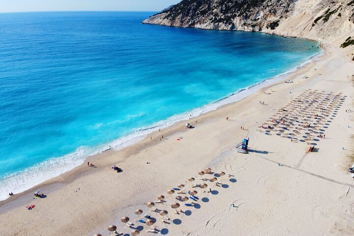 Tour dell'isola di Fiscardo e Assos con nuoto alla spiaggia di Myrtos