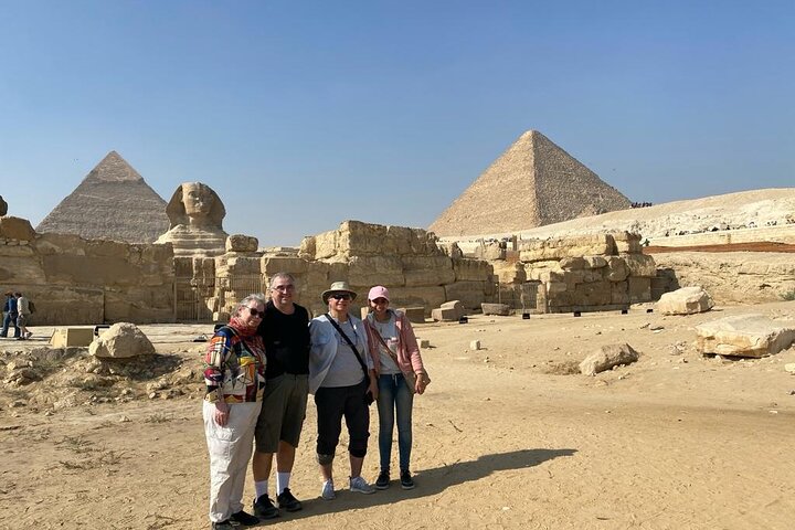 Tour privado a las pirámides de Giza y al Gran Museo desde el puerto de Alejandría