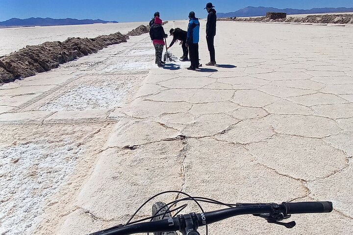 Sykkeleventyr i Salinas Grandes med piknik