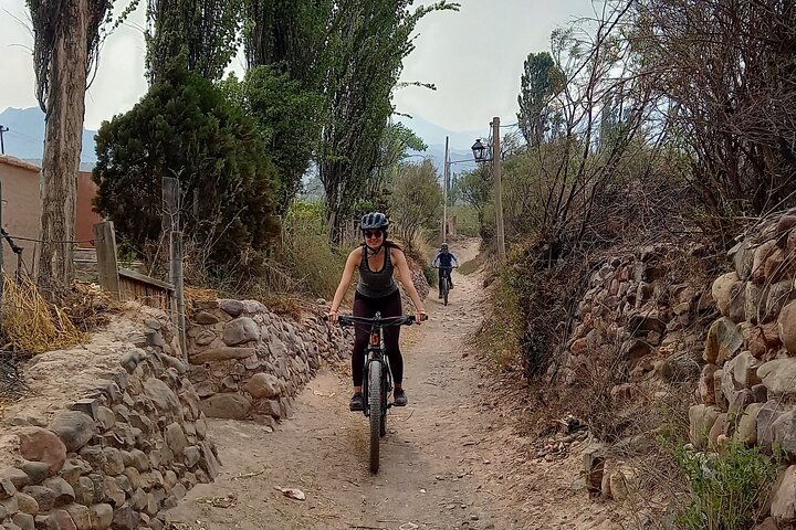 Aventura en Bicicleta por Juella con almuerzo