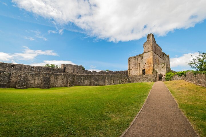 De Cardiff: 3 castelos incríveis, Abadia de Tintern e Caerleon romano