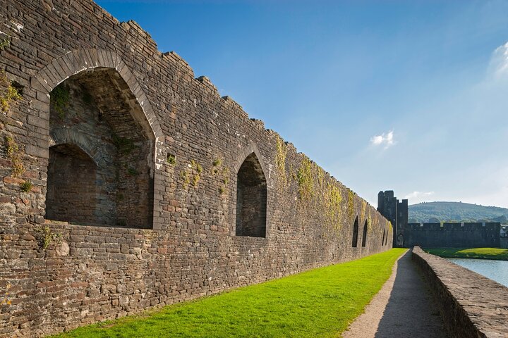 De Cardiff: 3 castelos incríveis, Abadia de Tintern e Caerleon romano