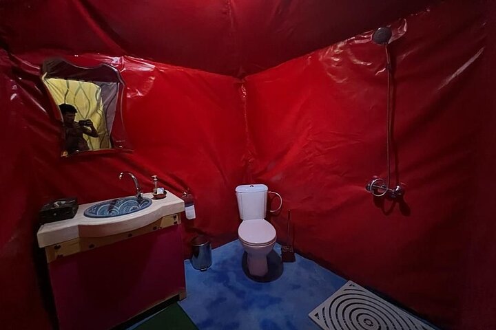 Camp privé de 2 jours dans le désert au départ d'Errachidia avec Camel Trek & Jeep