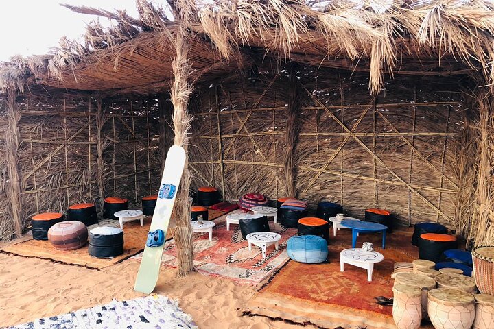 Camp privé de 2 jours dans le désert au départ d'Errachidia avec Camel Trek & Jeep