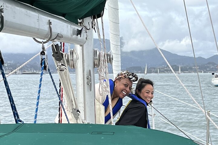2hr. Esperienza di navigazione privata sulla baia di San Francisco (6 Ospiti)
