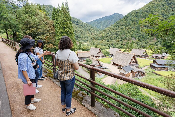 Tour Privado de Gokayama com um Guia Local