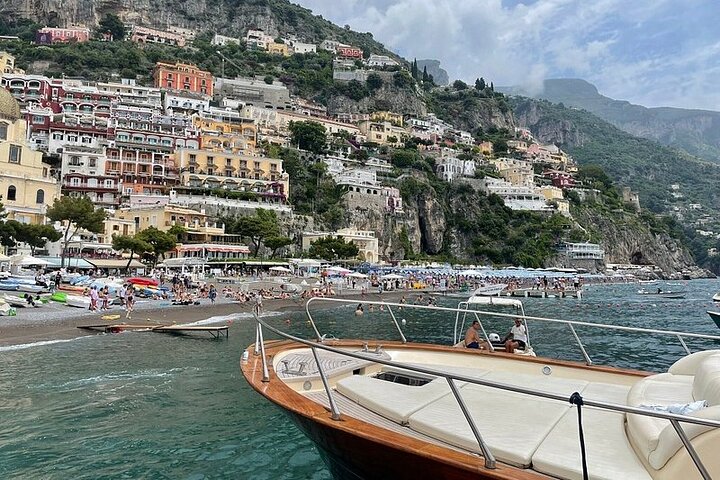 Positano & Amalfikusten Dagstur med båt i liten grupp från Sorrento