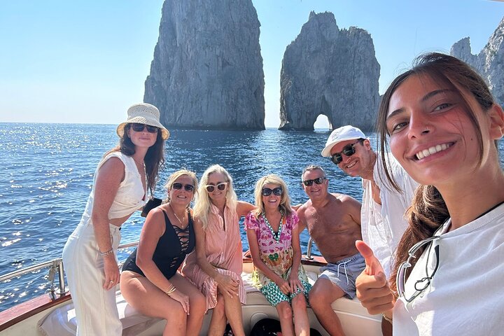 Capri Blue Grotto lille gruppe båd dagstur fra Sorrento