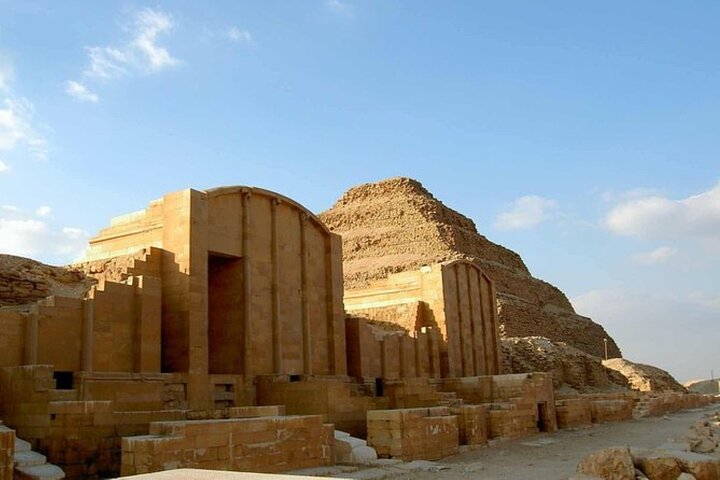 Tour privado de día completo Pirámides de Giza Sakkara Memphis Dahshur