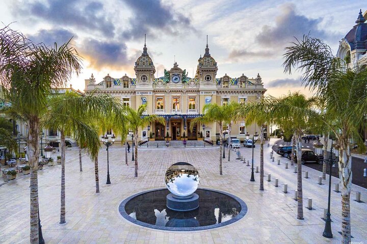 Excursión de medio día en grupo pequeño a Mónaco, Montecarlo y Eze Village