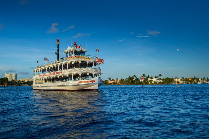 Jungle Queen Riverboat 90-minuters berättad sightseeingkryssning i Fort Lauderdale