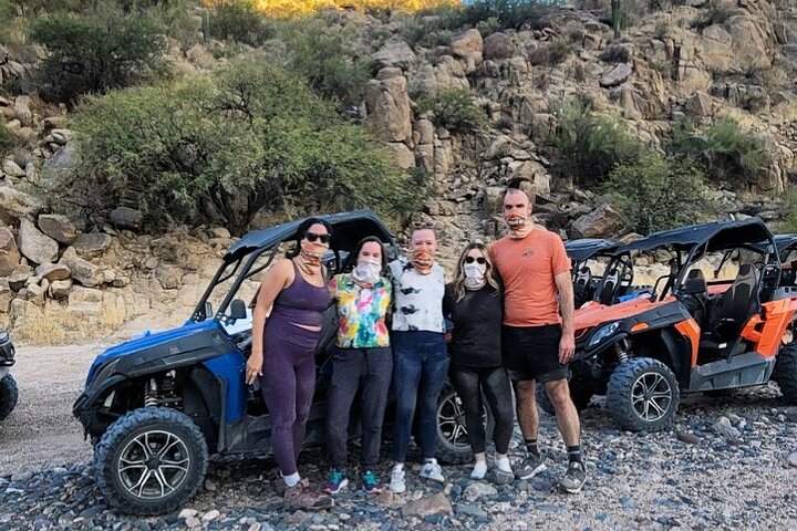 Tour guidé en ATV ou UTV au coucher du soleil pour 2 personnes hors route à Scottsdale