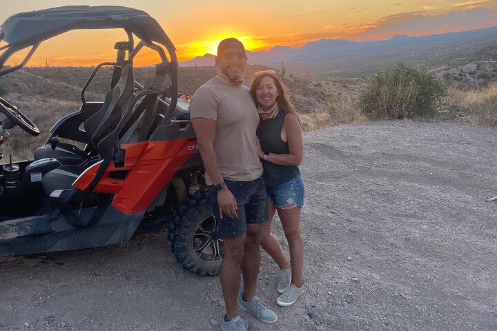 Tour guidé en ATV ou UTV au coucher du soleil pour 2 personnes hors route à Scottsdale