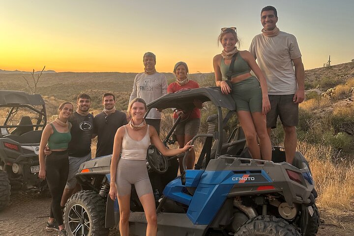 Tour guidé en ATV ou UTV au coucher du soleil pour 2 personnes hors route à Scottsdale