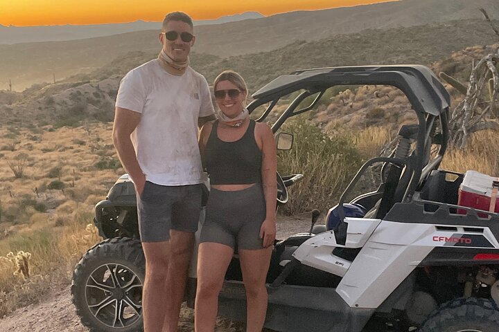 Tour guidé en ATV ou UTV au coucher du soleil pour 2 personnes hors route à Scottsdale
