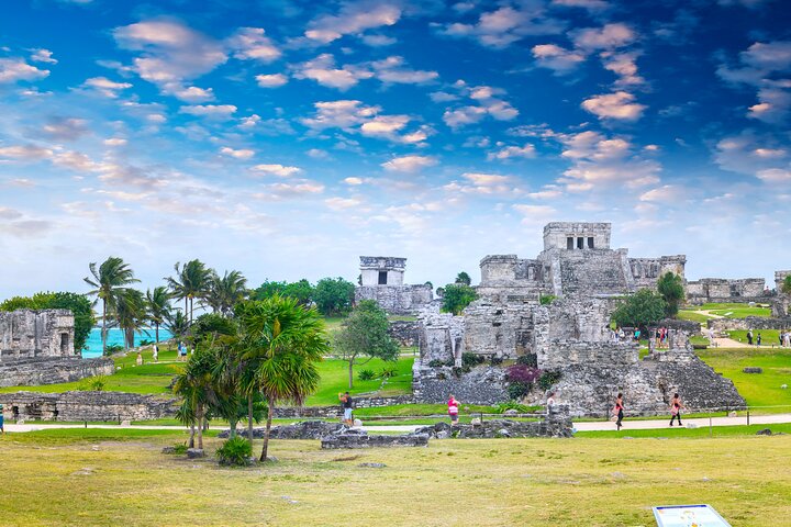 Visite des hauts lieux de Tulum, Cenote & Jungle Village pick-up inclus