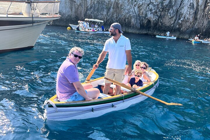 Capri Blue Grotto lille gruppe båd dagstur fra Sorrento