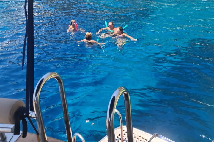 Positano & Amalfikusten Dagstur med båt i liten grupp från Sorrento