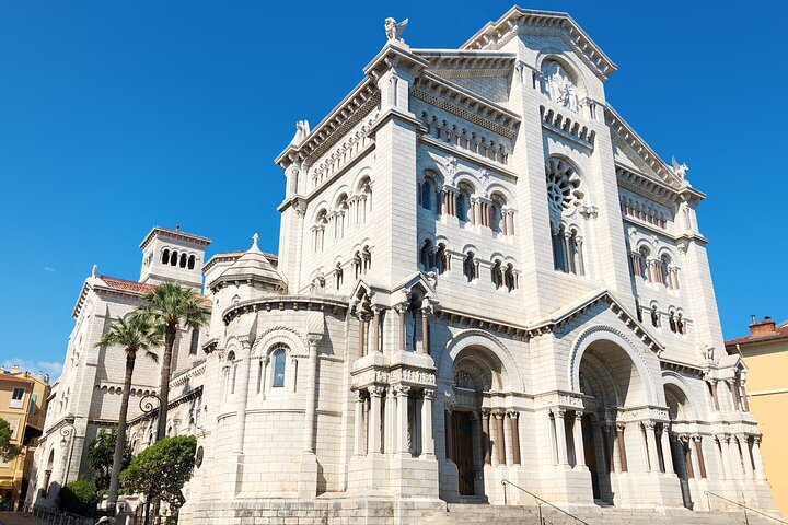 Excursión de medio día en grupo pequeño a Mónaco, Montecarlo y Eze Village