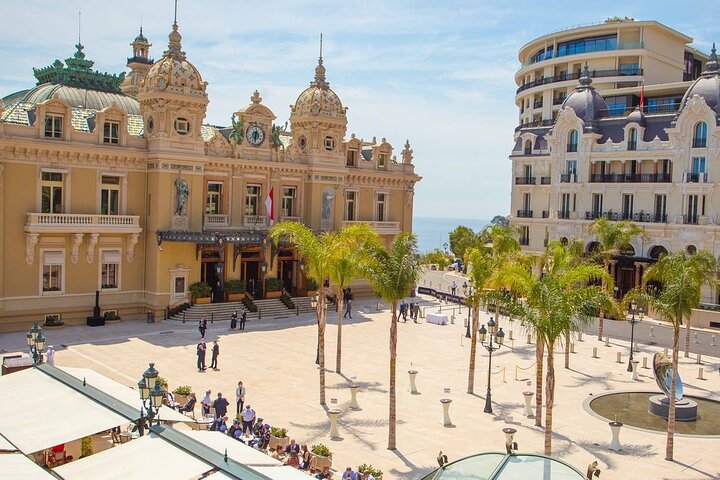 Excursión de medio día en grupo pequeño a Mónaco, Montecarlo y Eze Village