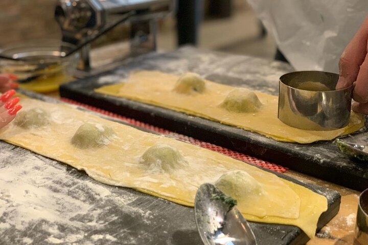 Bari: Aula de Culinária de Massa e Tiramisu com Vinho pela Cooking Italy