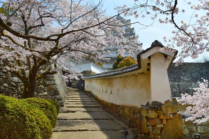 Weltkulturerbe Himeji Castle & Sake Breweries Private Tour