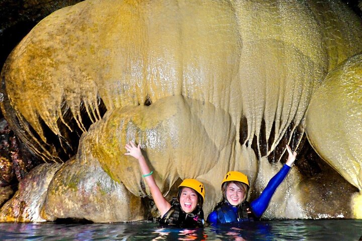 Okinawa Miyako Ganztages-SUP-Kürbishöhle und Kanuabenteuer