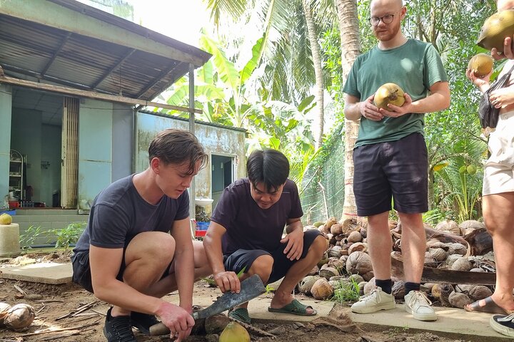 Ben Tre : Scooter, Kultur, Segelbåt och Mekongmat (halvdag)