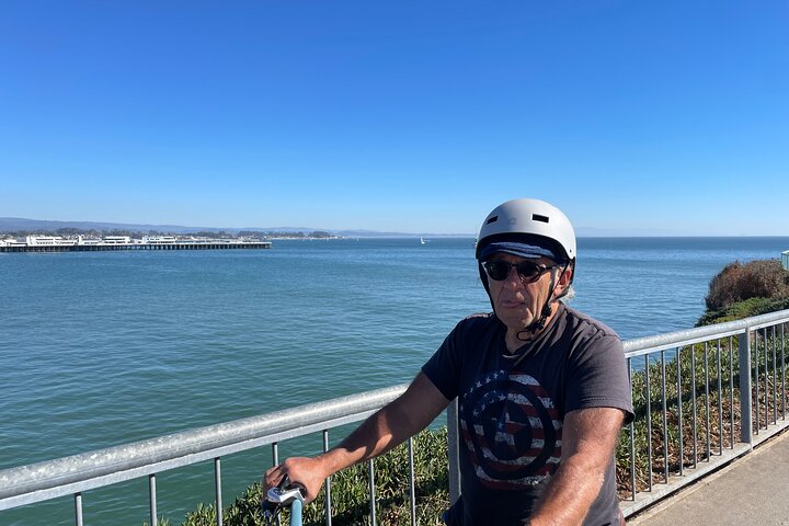 Passeio guiado de bicicleta elétrica para toda a família em Santa Cruz (eBike)