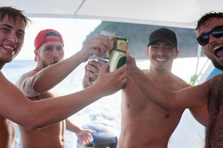Rhodes Bay to Bay Swim Cruise - Buffet Grego com vinho incluído