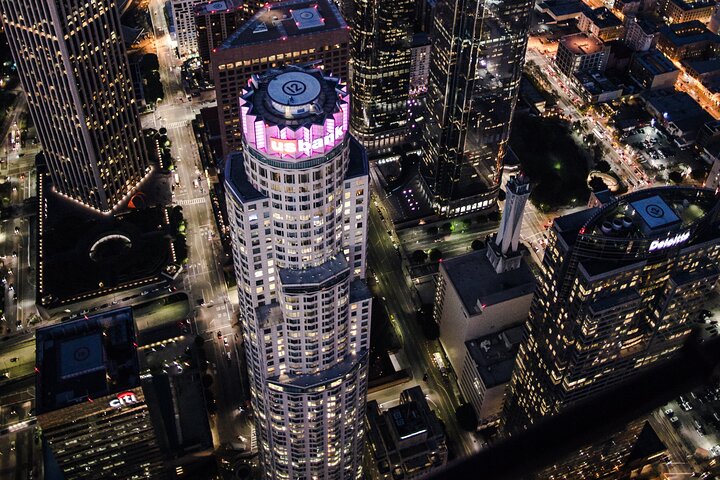 Luci del centro di Los Angeles: il tuo tour privato in elicottero al tramonto e di notte