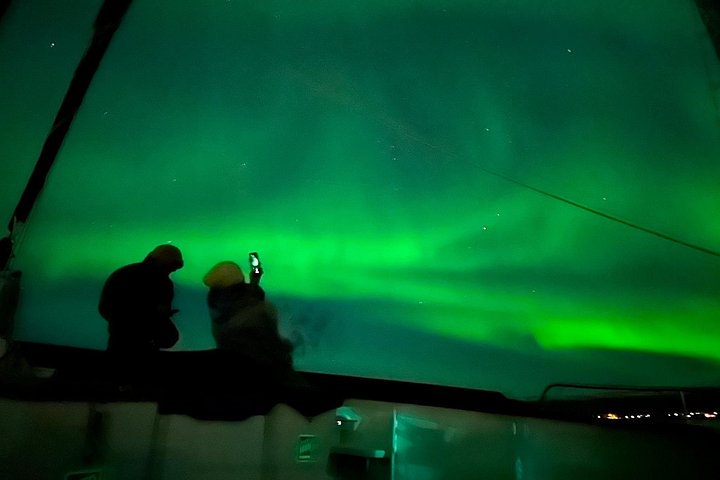 Luxury Northern Lights Yacht Cruise with Hot Tub from Tromsø