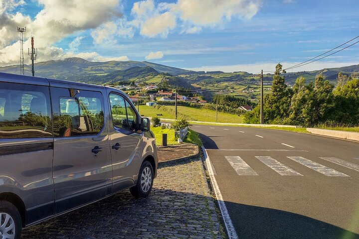 Eiland Faial: een volledige dag met lokale gids, vulkanen en landschappen