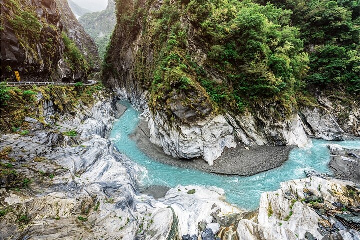 Hoteller i nærheden af Taroko Gorge & Qingshui Cliffs & Qixingtan Group Tour