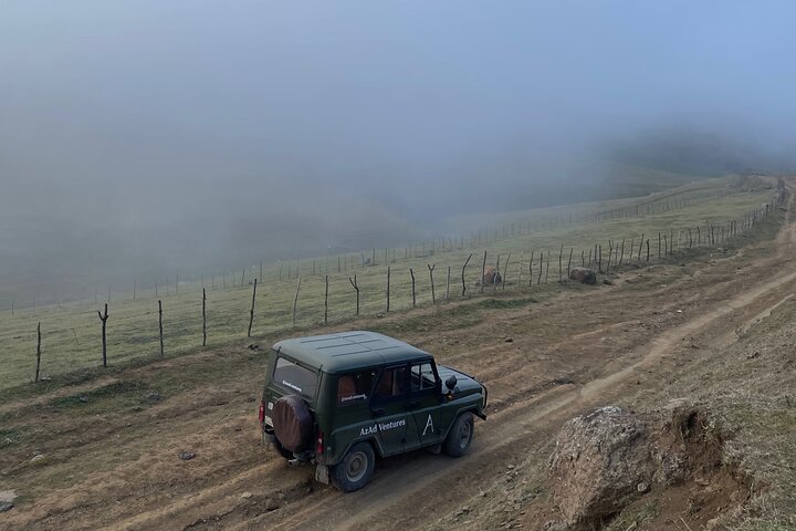 Privat Upplev 4x4 Off road Driving Day i Lankaran och Lerik