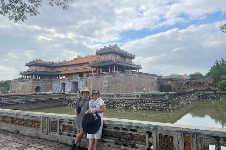 Excursão privada de dia inteiro à cidade imperial de Hue saindo do porto de Chan May