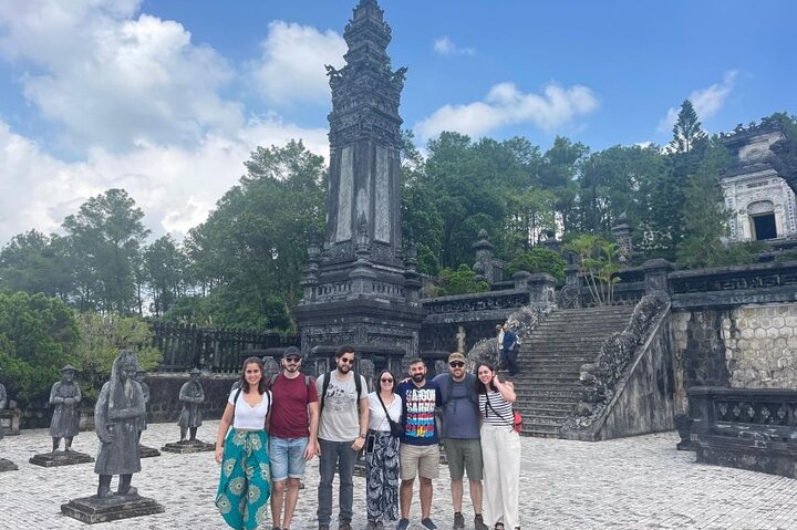 Excursão privada de dia inteiro à cidade imperial de Hue saindo do porto de Chan May