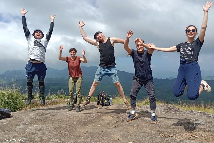 Ganztages Trekking in Munnar (Munnartal Trekking & Tours)