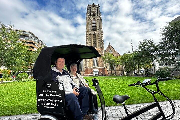 Tour privado en Pedicab/Rickshaw por Rotterdam con un guía local