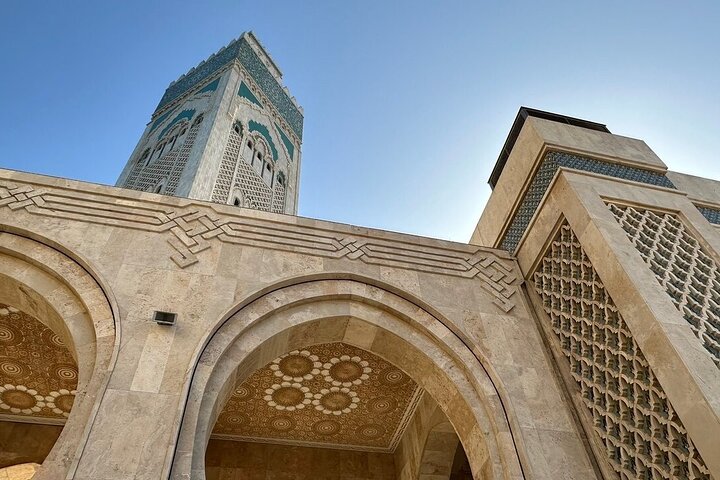 Sla de wachtrij over en toegangskaarten voor de Hassan II-moskee zijn inbegrepen
