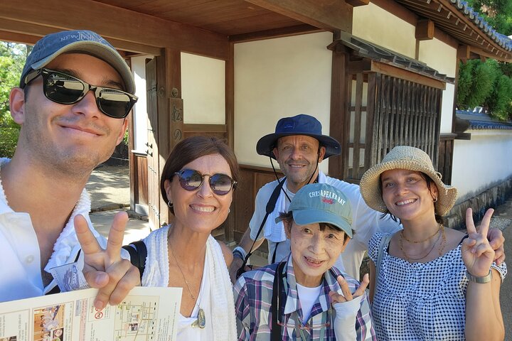 Tour personalizzato di mezza giornata del castello di Himeji con Guida autorizzata